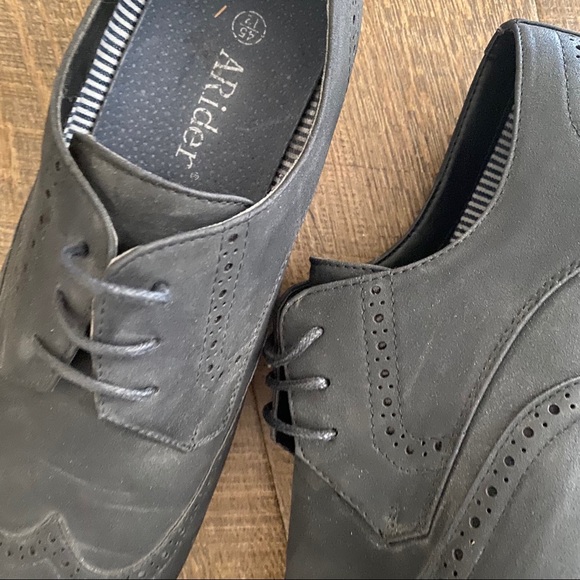 Arider Matte Dress Shoes. - Picture 3 of 5